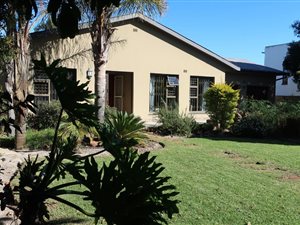 5 Bedroom House in Amandelrug