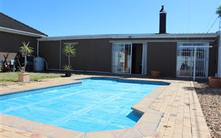 3 Bedroom House in Lansdowne