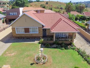 3 Bed House in Linmeyer