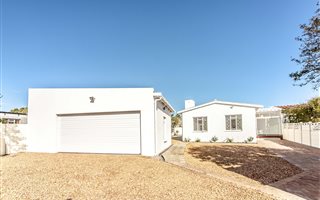 3 Bedroom House in Sanddrift
