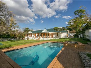 4 Bed House in Oaklands