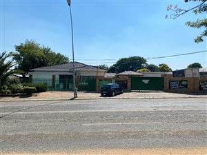 720 m² Office Space in Edenvale