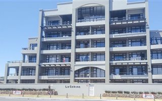 1 Bedroom Apartment in Bloubergstrand