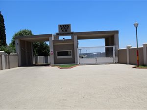 379 m² Land available in Sonneveld