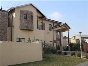 4 Bed House in Waterfall Country Village