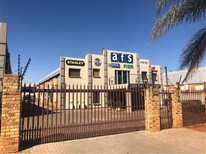 779 m² Industrial space in Waltloo