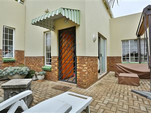 2 Bed Simplex in Radiokop