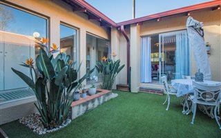 2 Bedroom Townhouse in Cresta