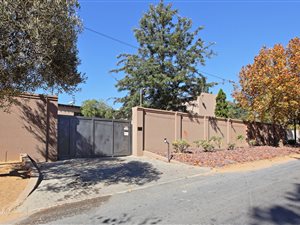 8 Bed House in Buccleuch