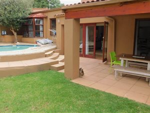 3 Bedroom Townhouse in Bryanston