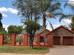 4 Bed House in Lyttelton Manor