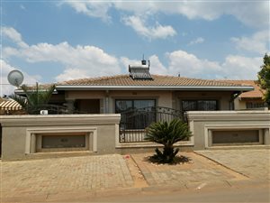 3 Bed House in Tembisa
