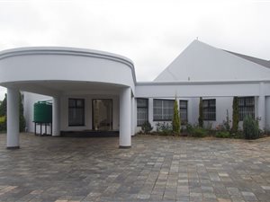 4 Bed House in Wyebank