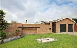 3 Bedroom House in Uitzicht
