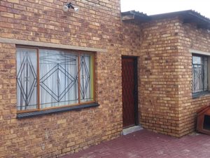 4 Bed House in Ivory Park