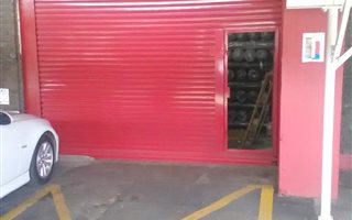 370 m² Industrial space in Cato Manor