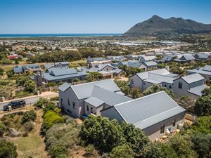4 Bedroom House in Stone Haven Estate