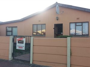 4 Bed House in Eersterivier