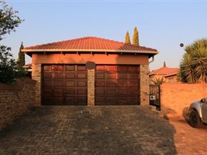 2 Bed Simplex in Kyalami Hills