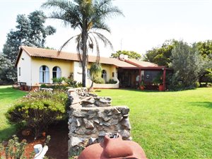 4 Bed House in Glen Austin