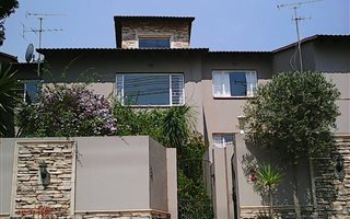 3 Bedroom Duplex in Sunnyrock