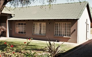 150 m² Smallholding in Sun Valley