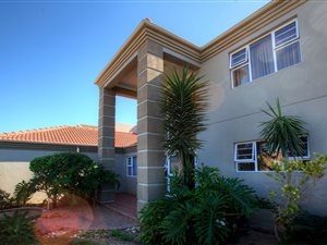 3 Bedroom House in Bluewater Bay