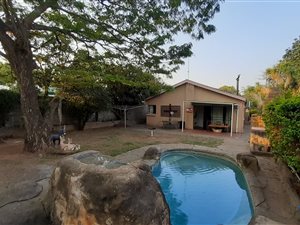 2 Bed House in West Acres