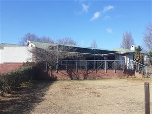 211 m² Commercial space in Underberg