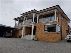 4 Bed House in Hartenbos Heuwels