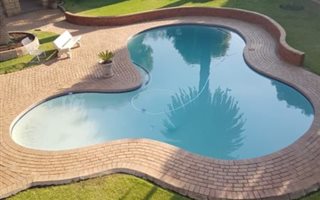 3 Bedroom Townhouse in Paulshof