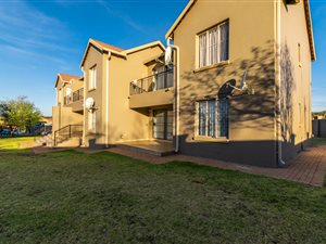 2 Bed Apartment in Willowbrook