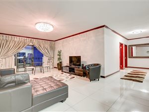 3 Bed Apartment in Summerset