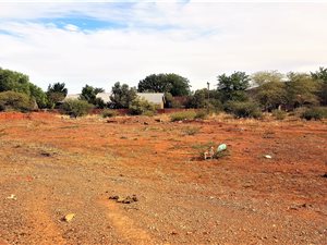 1022 m² Land available in Olifantshoek