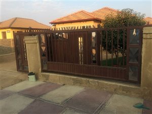 3 Bed House in Nellmapius
