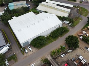 1400 m² Industrial space in Mahogany Ridge