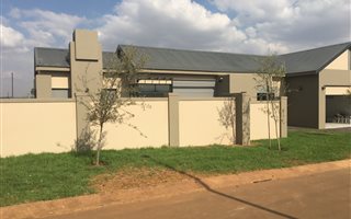 4 Bedroom House in Midstream Meadows