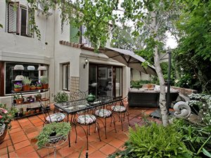 3 Bed Townhouse in Illovo