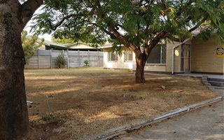 3 Bedroom House in Geelhoutpark