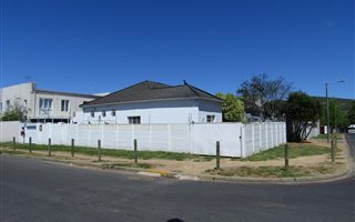 5 Bedroom House in Stellenbosch Central