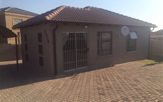 3 Bedroom House in Cosmo City