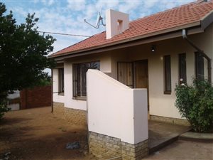 2 Bed House in Odinburg Gardens
