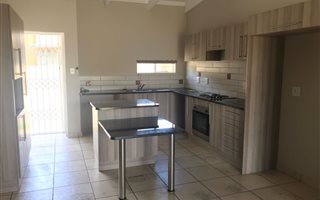 3 Bedroom House in Waterval East