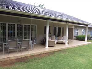 3 Bed House in Bryanston West