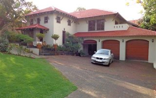 4 Bedroom House in Groenkloof