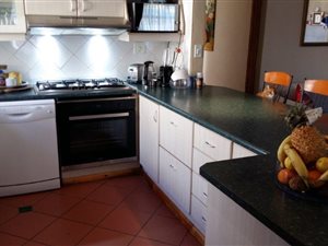 3 Bed House in Bothasig
