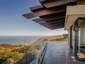6 Bed House in Pezula Private Estate