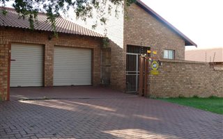 3 Bedroom House in Ben Fleur