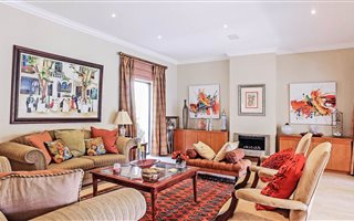 4 Bedroom Duplex in Morningside