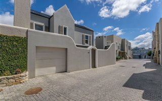 3 Bedroom House in Nooitgedacht Estate
